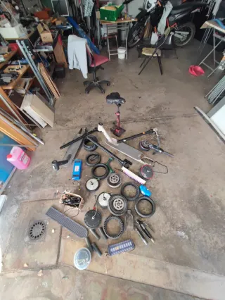 Piezas varias patinete eléctrico