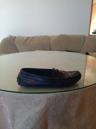 Zapatos negros de tacón bajo