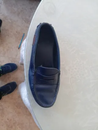 Zapatos negros de tacón bajo