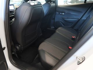 Peugeot 2008 GT 1.2 gasolina 130cv EAT8 - 2023