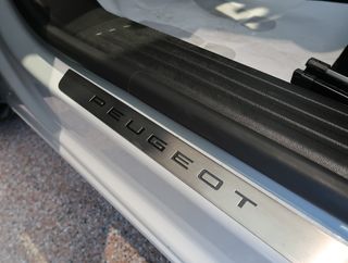 Peugeot 2008 GT 1.2 gasolina 130cv EAT8 - 2023