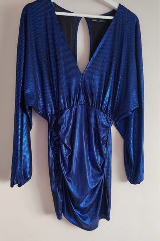 Vestido fiesta azul metálico manga murciélago