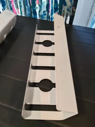 Bandeja organizadora cables escritorio