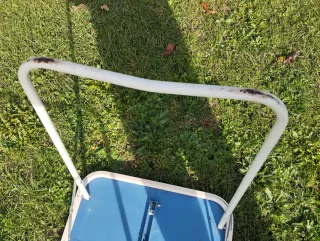 Mesa de camping plegable azul