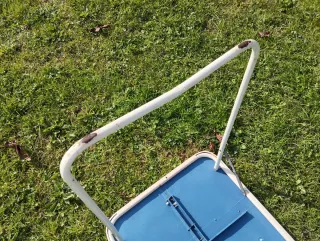 Mesa de camping plegable azul