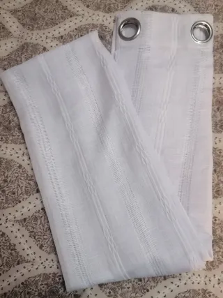 2 tende di lino ricamate 132x137