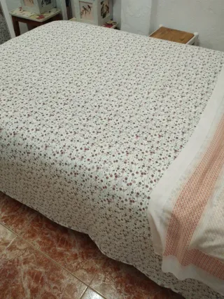 Necesito sábanas y edredones de cama de 1,35,cerca