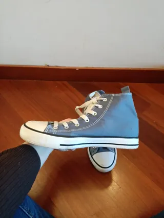 Scarpe Donna-Uomo simili alle Converse All Star