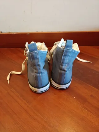 Scarpe Donna-Uomo simili alle Converse All Star