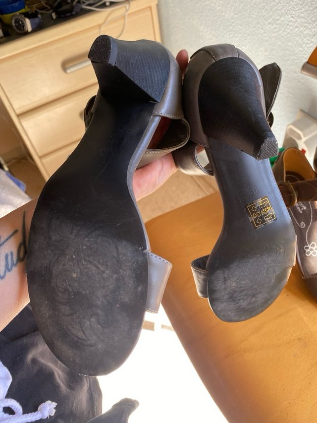 Lote 2 Pares Sandalias Andrea Ruiz Piel