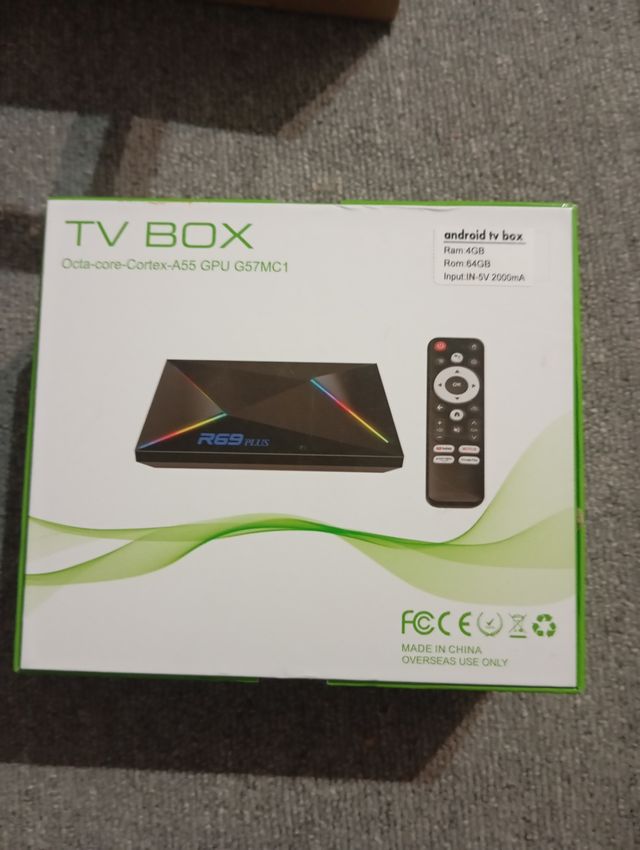 R69 Plus Smart TV Box Android 14