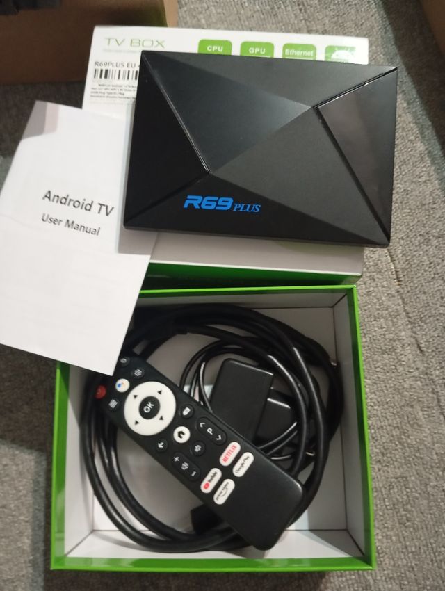R69 Plus Smart TV Box Android 14