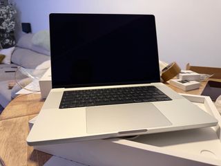 MacBook Pro 16 M4 Pro 24GB RAM 512GB