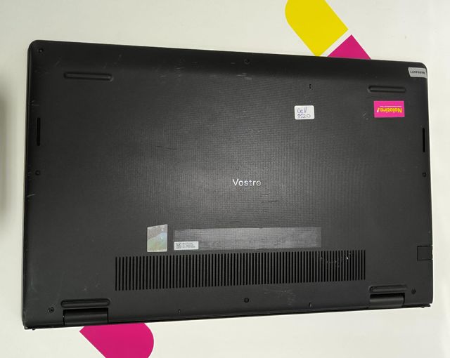 Portatile Dell Vostro 3520 i5 16GB 512GB