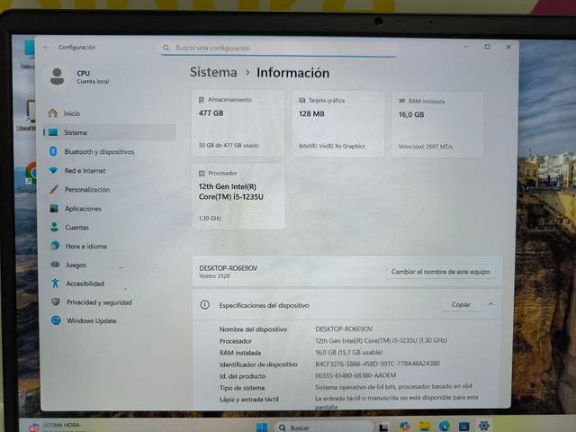 Portatile Dell Vostro 3520 i5 16GB 512GB