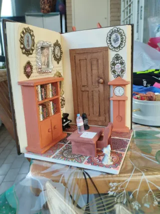 Scultura libro miniatura