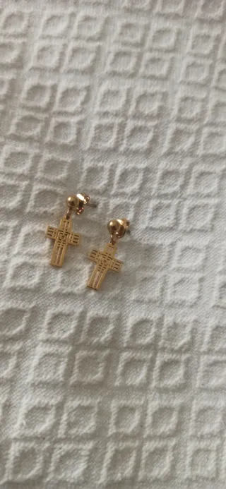 Pendientes cruz acero dorado