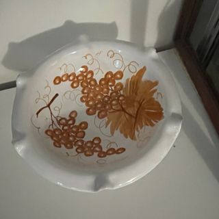Porta frutta ceramica decorato uva