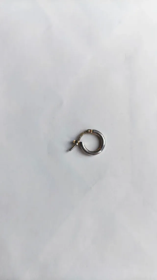 Orecchino cerchio argento liscio