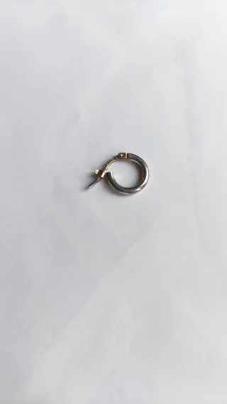 Orecchino cerchio argento liscio