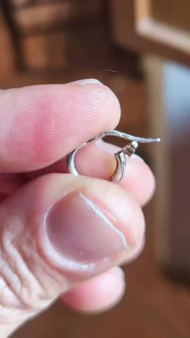 Orecchino cerchio argento liscio