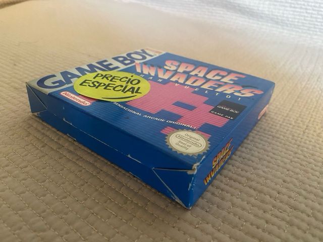 SPACE INVADERS Game Boy Nintendo