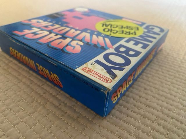 SPACE INVADERS Game Boy Nintendo