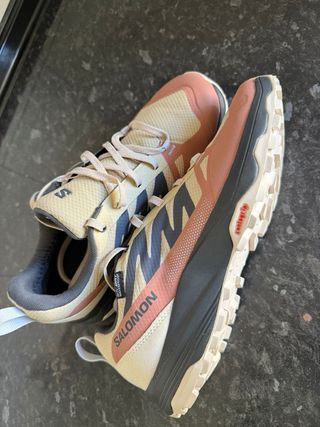Salomon beige y rosa