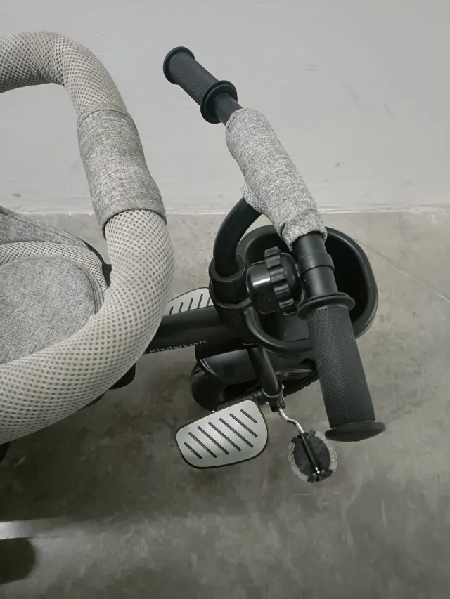 Cochecito Kinderkraft Evolutivo Gris