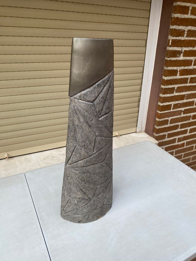 Jarrón Decorativo Cerámica Gris y Plata Florero