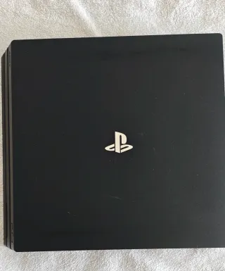 Ps4 Pro 1TB + 2 Mandos