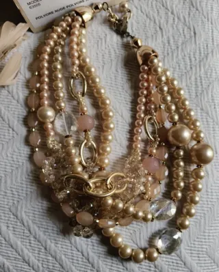 Lote Fiesta: Zapatos, Bolso, Collar y Flor