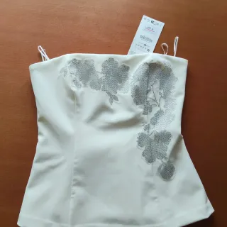 Top Zara plateado y blanco talla M