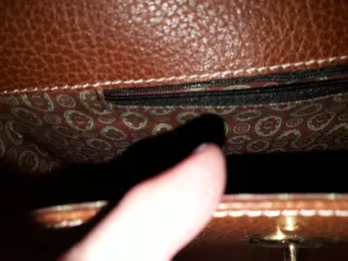 Bolso marrón tipo cartera