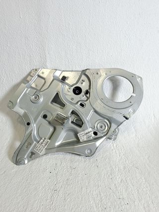 ELEVALUNAS TRASERO IZQUIERDO KIA SPORTAGE III (SL) (2)