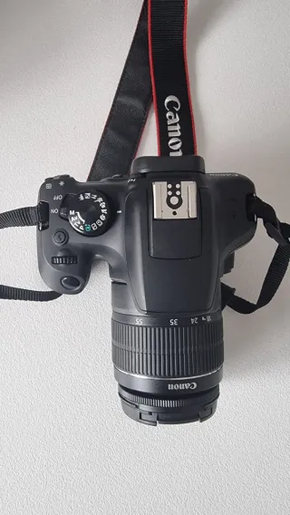 Cámara Canon EOS 1300D + Accesorios