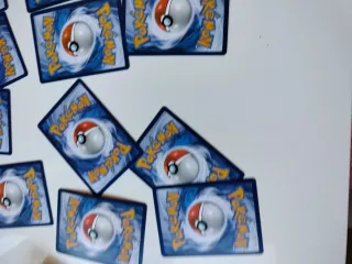 Lotto carte Pokémon Glaceon e altri