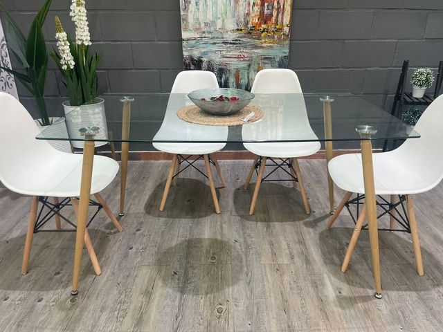 BLACK FRIDAY DE MESA/COMEDOR DE CRISTAL + 4 SILLAS