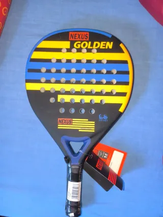 Pala de pádel Nexus Golden