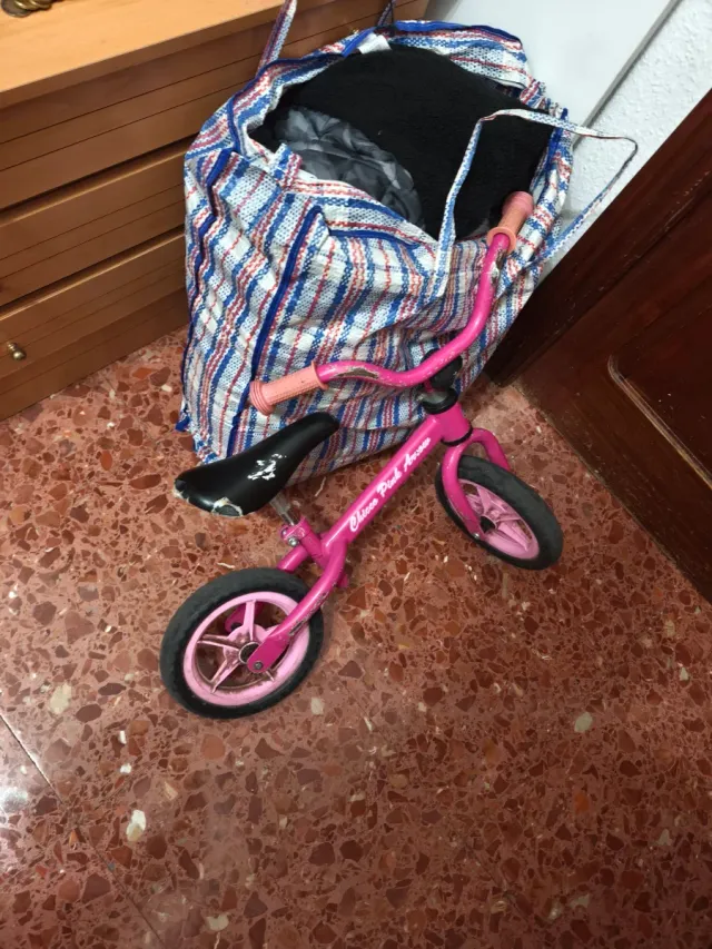 Bici de equilibrio infantil rosa