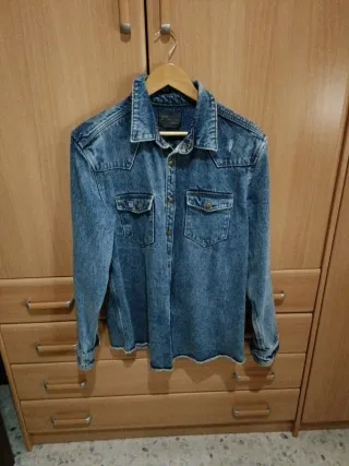 Chaqueta Vaquera Desgastada