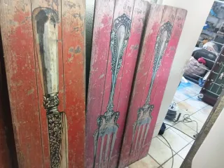 Quadri rustici in legno con cucchiai