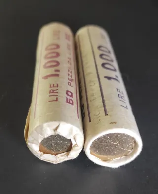 N. 2 rotoli da 20 Lire , FDC , del 1974 e 1979