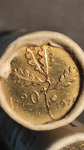 N. 2 rotoli da 20 Lire , FDC , del 1974 e 1979
