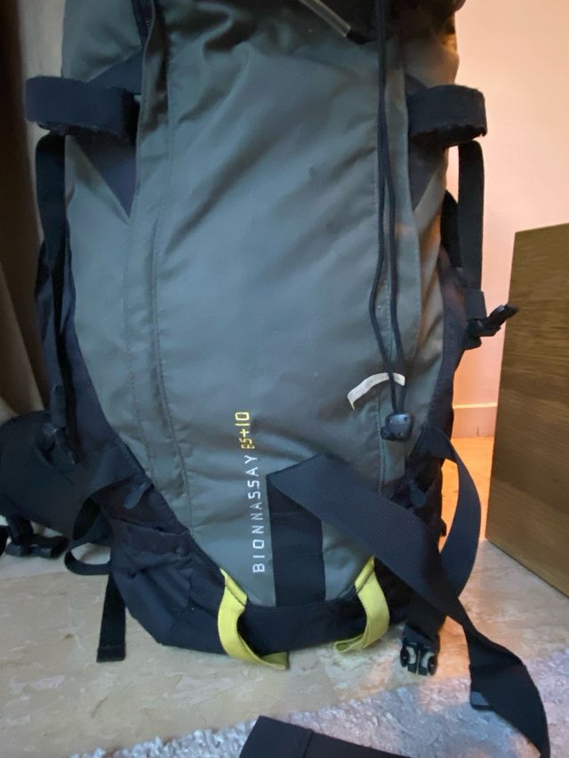 Mochila Quechua de montaña 65+10