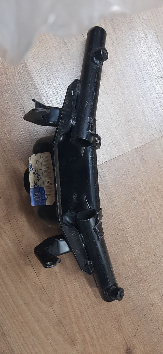 Base inferior manillar Vespa Cosa 26657100