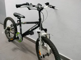 Bicicleta Infantil B'TWIN Negra