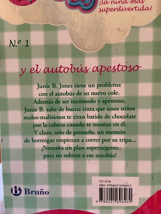 Junie B. Jones y el autobús apestoso (Spanish E...