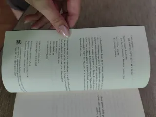 La oscura verdad de Mara Dyer (Maeva Young) (Sp...