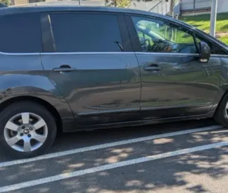 Peugeot 5008 2014